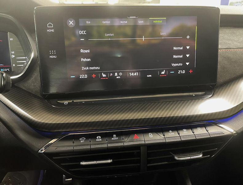 Škoda Octavia RS, 147 kW, DSG,HEAD-UP,CANTON - fotka 23 z 39