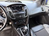 Ford Focus 2.0 ST 184 kW navi. xenony - náhled 15