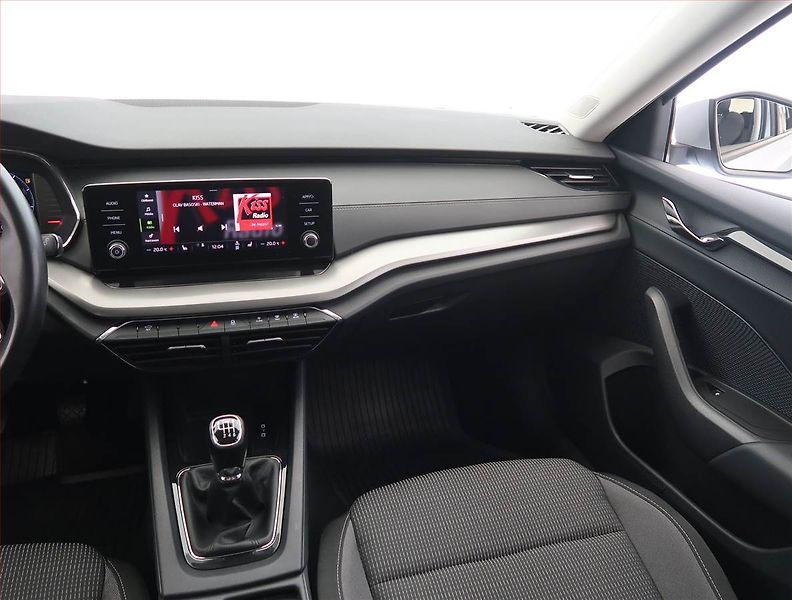 Škoda Octavia (2023) Ambition 2.0 TDI, ČR,1.maj - fotka 8 z 20