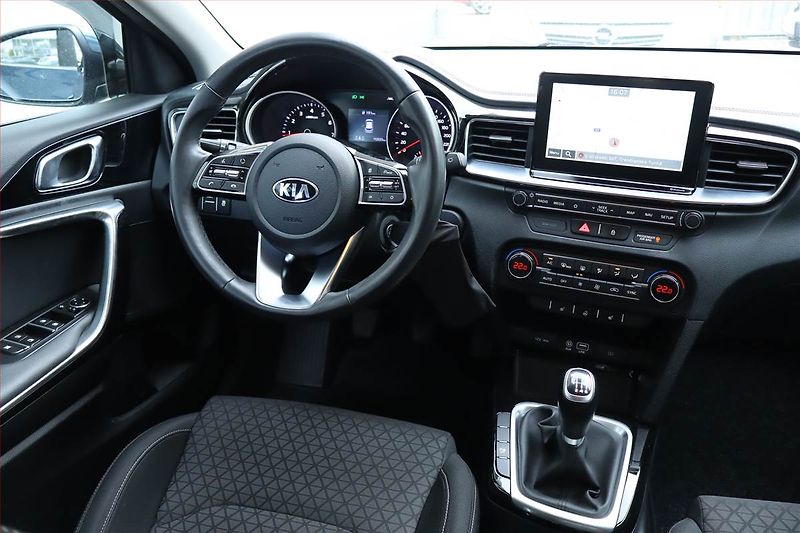 Kia Ceed (2019) 1.4 MPI, Serv.kniha, Navi - fotka 7 z 21
