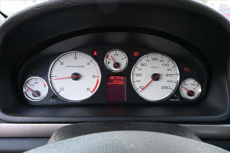 Peugeot 407 1,6 HDi 80kW pojízdné platná S - fotka 7 z 12