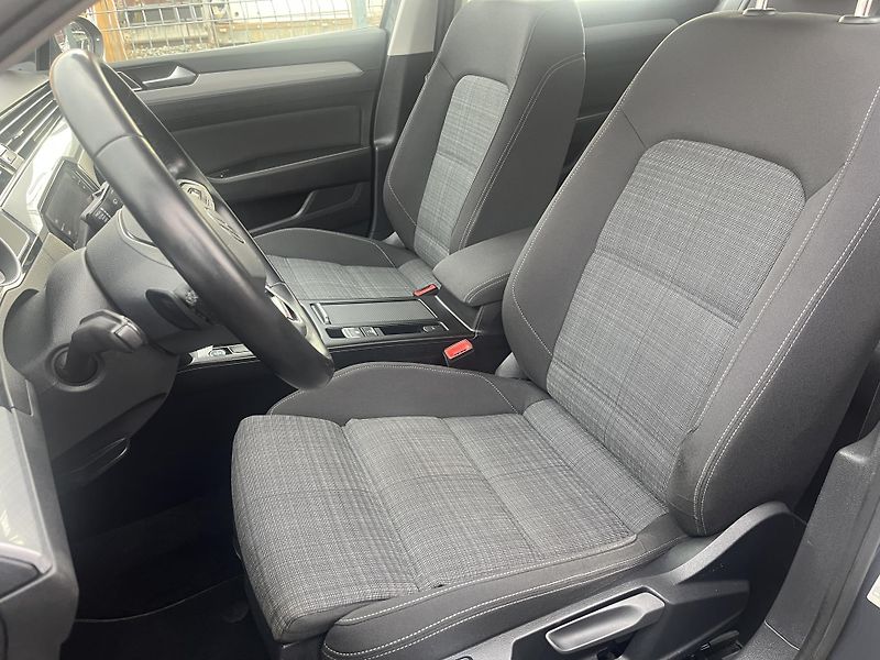 Volkswagen Passat (2021) VARIANT 4MOTION 2,0TDi 140kW - fotka 19 z 25