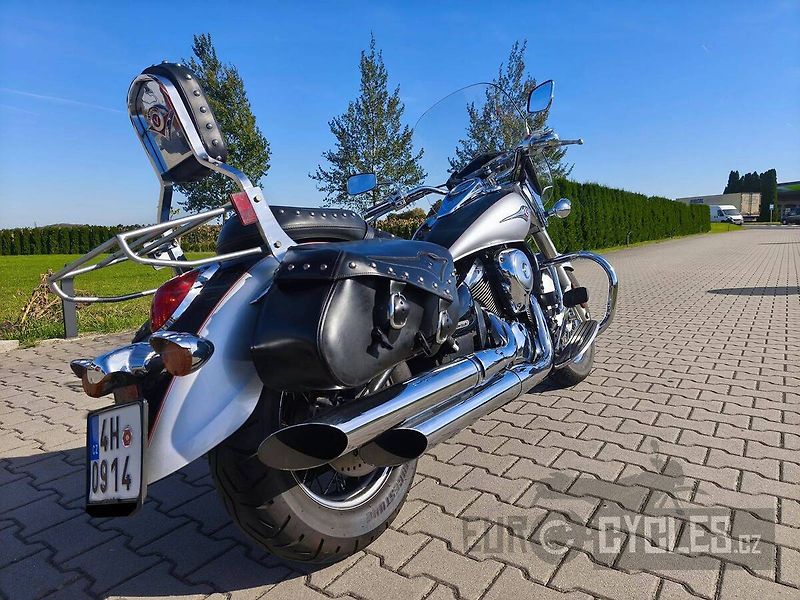 Kawasaki VN 900 Custom (2007) - fotka 5 z 11