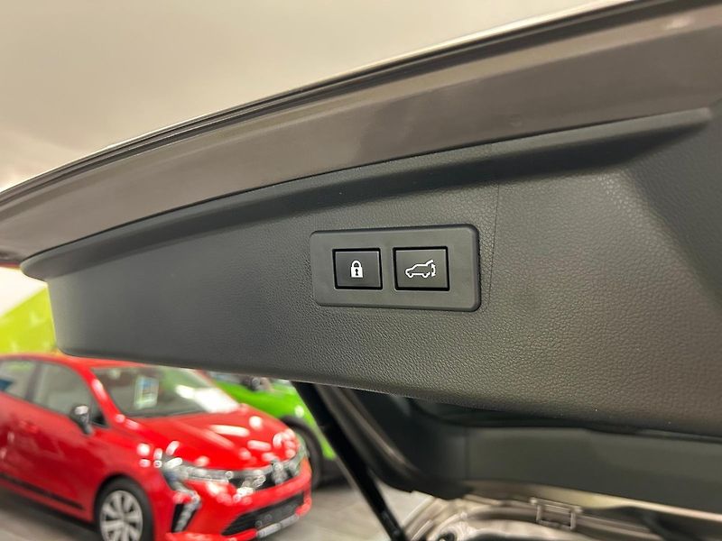 Subaru Outback (2022) 2.5 TOURING 2022 | Záruka - fotka 20 z 33