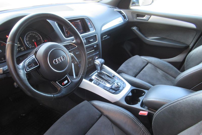 Audi Q5 2.0 TDI QUATTRO S-Line TAŽNÉ - fotka 16 z 31