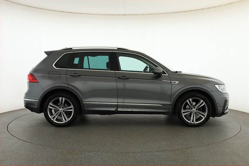 Volkswagen Tiguan (2019) R-Line 2.0 TDI - fotka 6 z 18