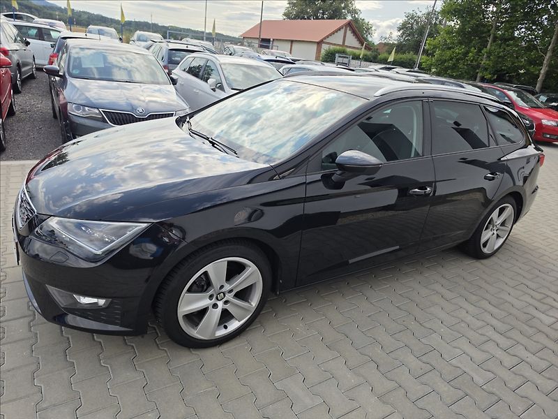 Seat Leon 1,4 TSi 110KW ST FR+ KŮŽE NAVI - fotka 10 z 46