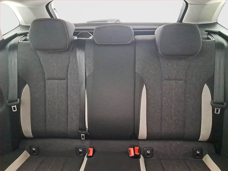 Škoda Scala (2019) Style 1.0 TSI, Kůže, Tempomat - fotka 10 z 19
