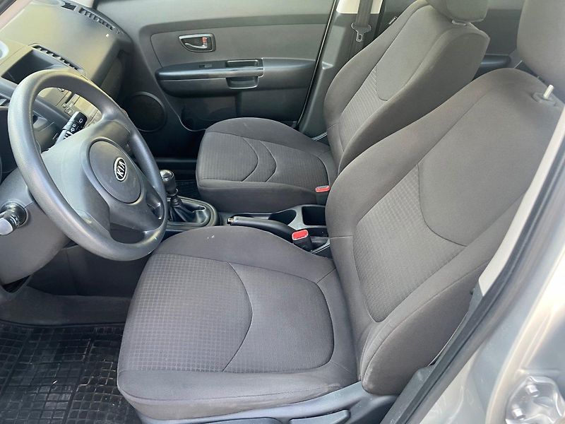 Kia Soul 1,6i (93kW) *KLIMATIZACE* - fotka 12 z 15