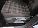 Volkswagen Golf 2,0 TSI 180kW GTI Performance - náhled 18