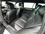 Volkswagen Passat 2,0 TDI 4MOT DSG RLine  Varian - náhled 17