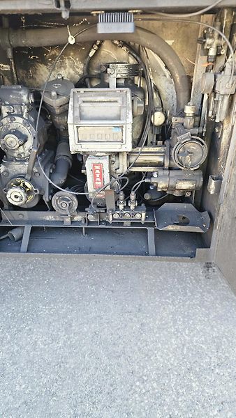 Tatra (1997) 815 T2 4x4 PHM cisterna - fotka 13 z 24