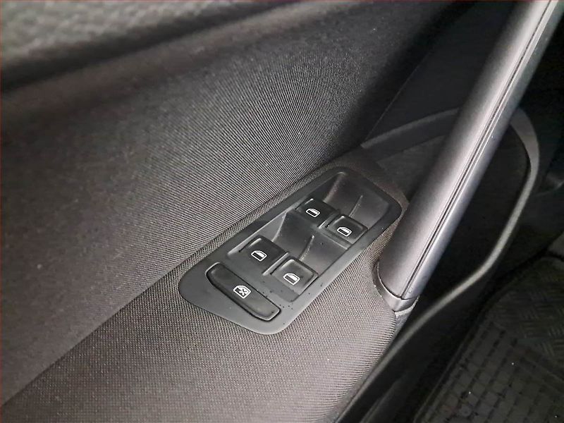 Volkswagen Golf (2014) 1.2 TSI - fotka 14 z 14