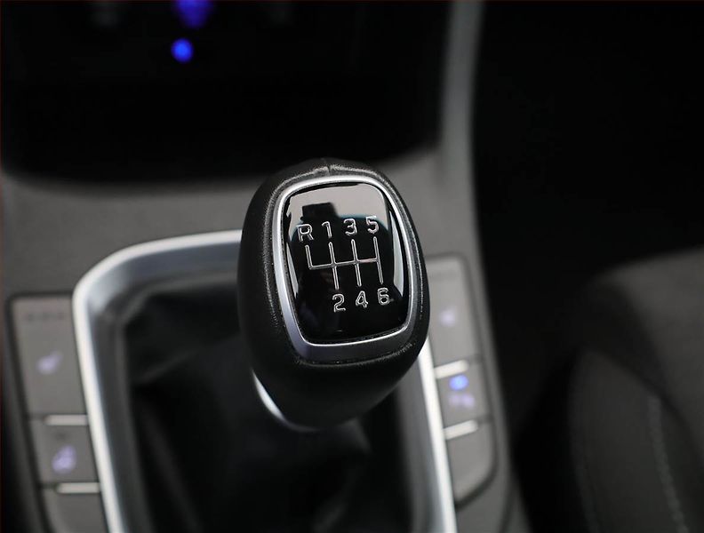 Hyundai i30 (2022) 1.0 T-GDI, ČR,1.maj - fotka 14 z 19