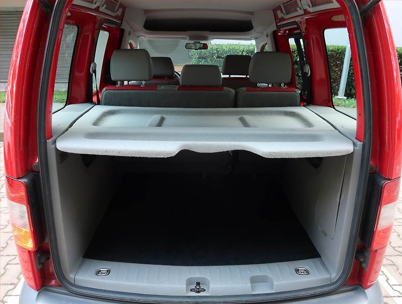 Volkswagen Caddy (2008) 1.4 i, 5Míst - fotka 13 z 16