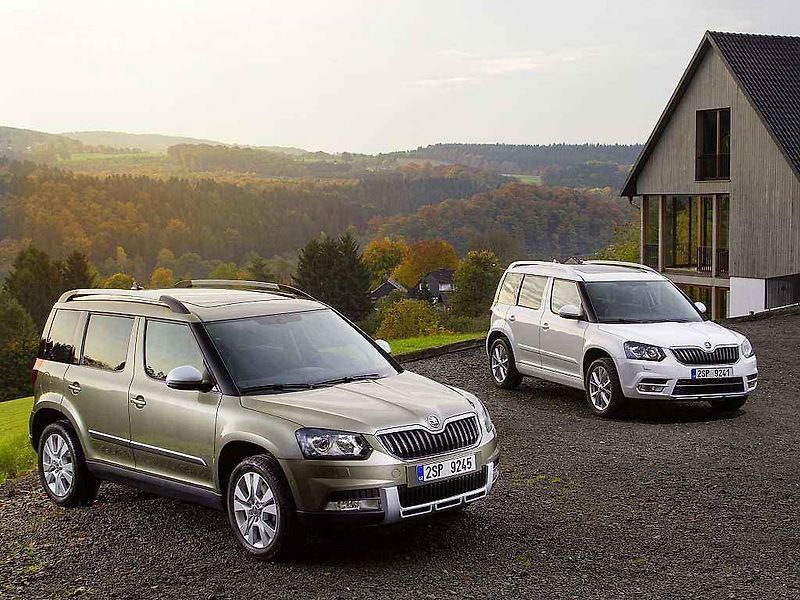 Škoda Favorit a Škoda Superb.