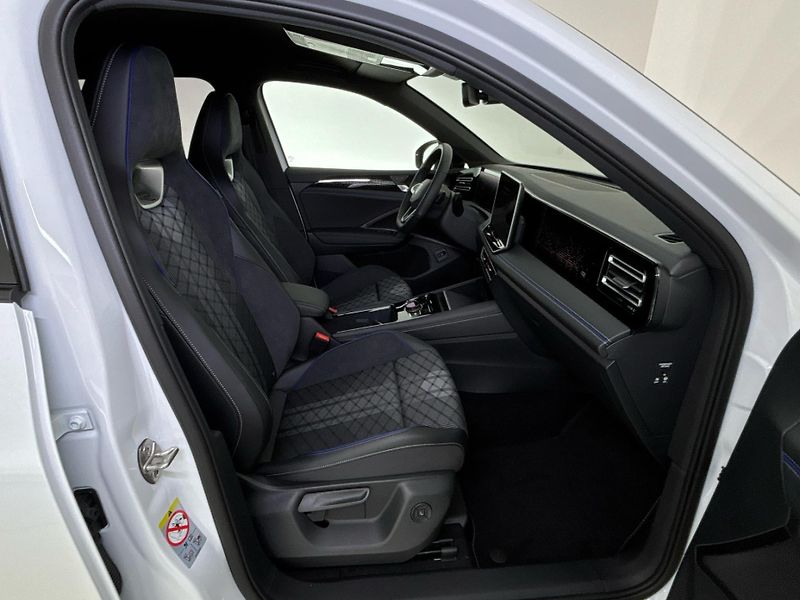 Volkswagen Tiguan (2025) R-Line - fotka 9 z 30