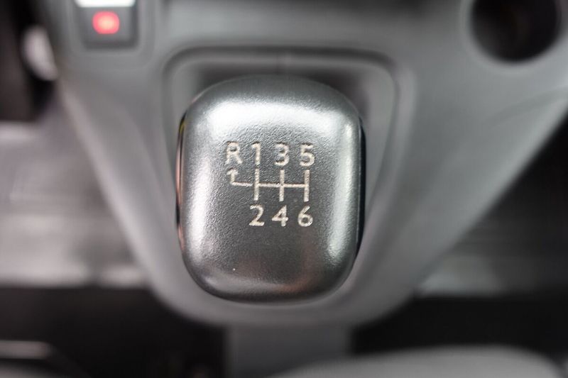 Toyota ProAce 1.5 D4-D 100 - 6 MT Active Car - fotka 15 z 25