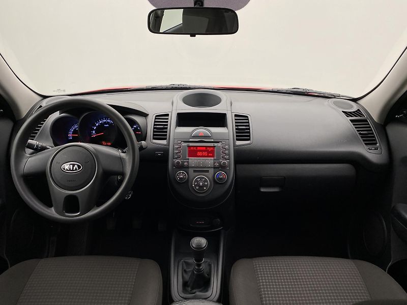 Kia Soul 1.6i 93kW CZ - fotka 2 z 26