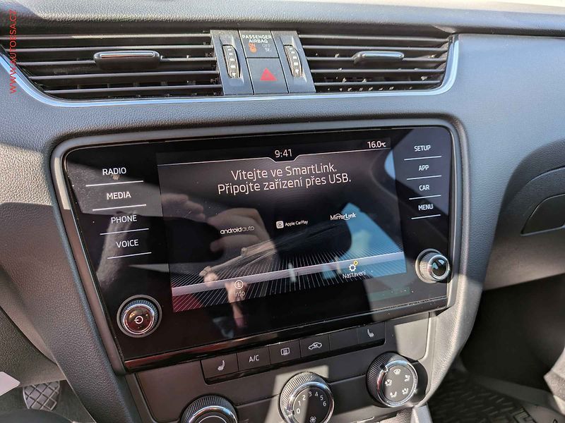 Škoda Octavia (2019) 1.5TSi, ČR, AC, výhřev sed - fotka 14 z 15