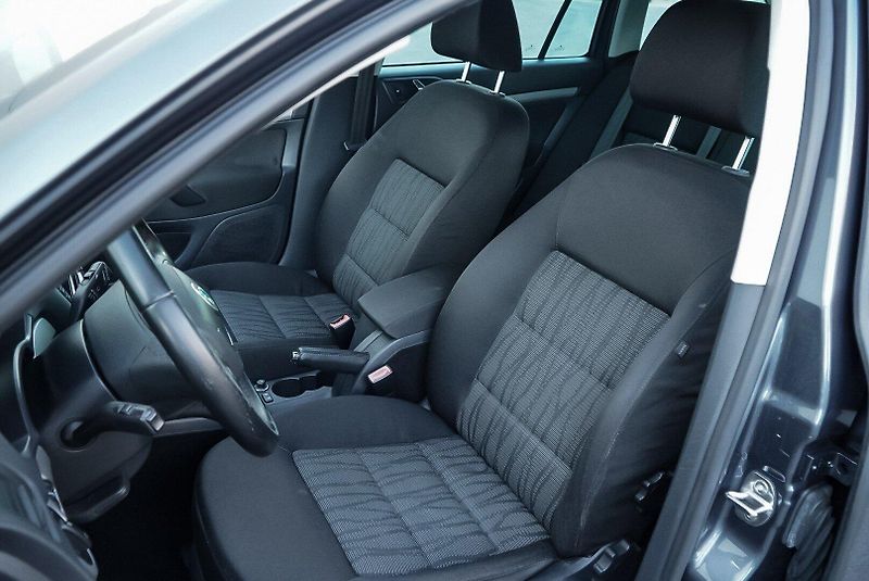 Škoda Octavia 1.4 TSI 90kW ELEGANCE - fotka 26 z 30