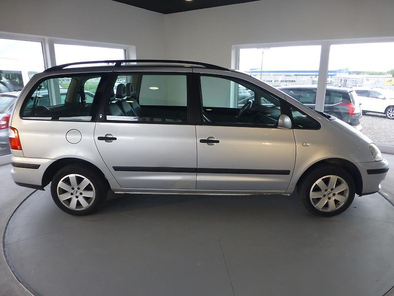 Ford Galaxy (2002) 1,9TDI-Vyhř.Sedadla-kůže-Ghia - fotka 4 z 23