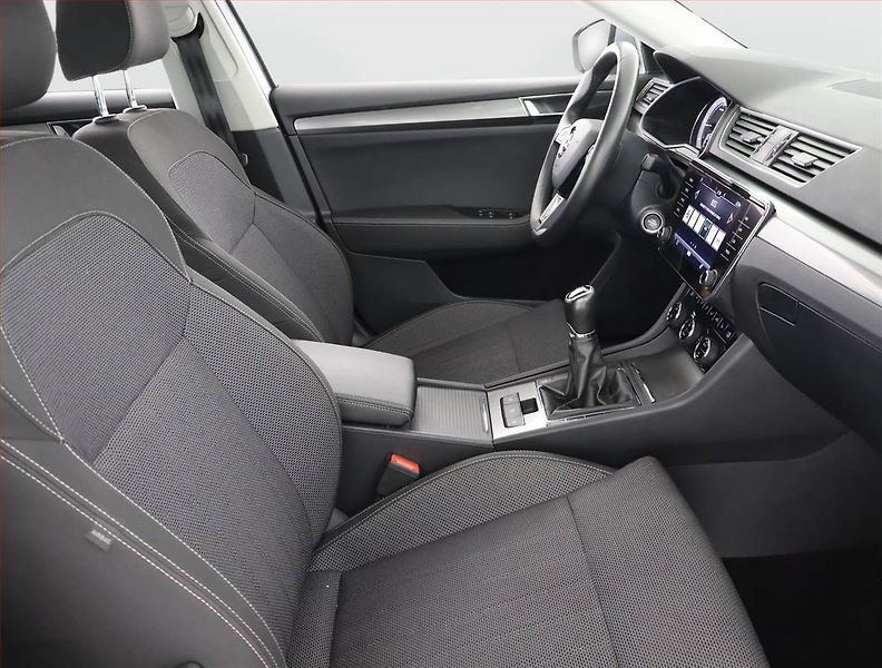 Škoda Superb (2020) Style 2.0 TDI - fotka 9 z 21