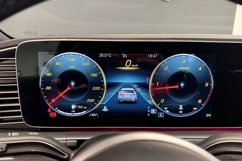 Mercedes-Benz GLE (2021) GLE 300d 4Matic AMG Line - fotka 44 z 94
