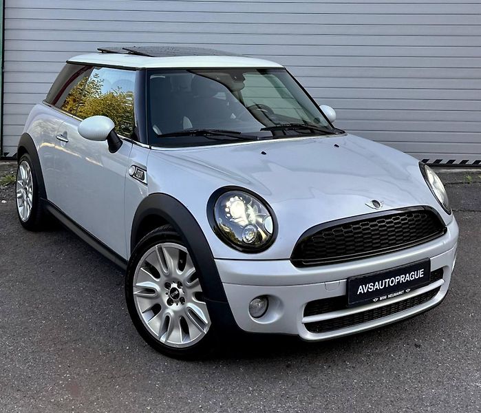 Mini Cooper (2010)  1.6D 50 CAMDEN AUTOMAT VYBAVA - fotka 1 z 31