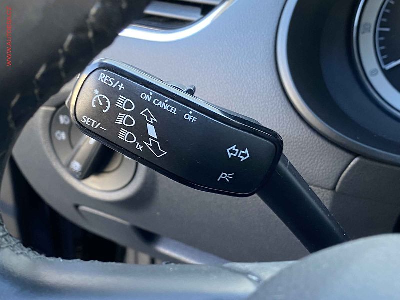 Škoda Octavia (2018) 1.5 TSi, Style, LED, navi, - fotka 13 z 17