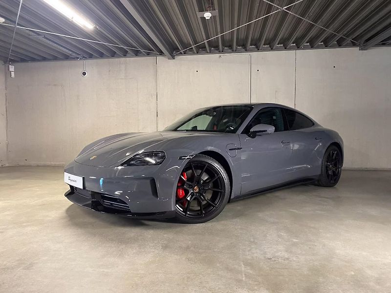 Porsche Taycan GTS PASM 360 HD-Matrix Pano - fotka 1 z 22