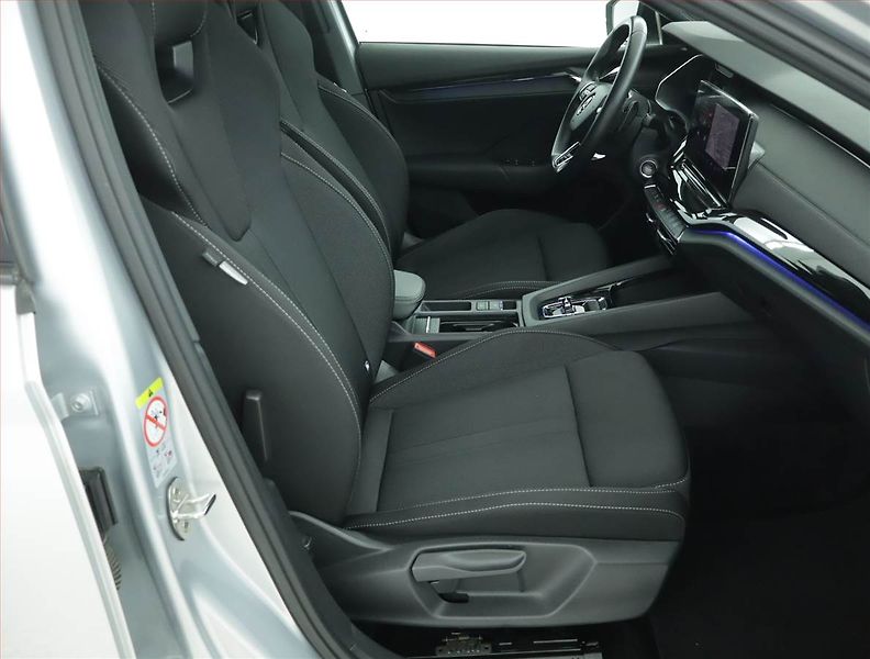 Škoda Octavia (2024) Sportline 2.0 TDI - fotka 9 z 17