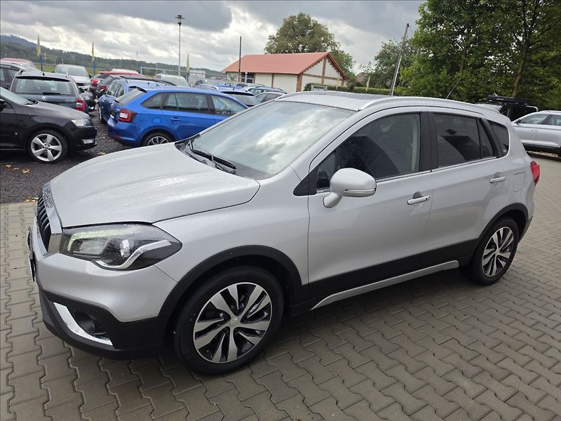 Suzuki S-Cross 1,4 Mild Hybrid AllGrip Premiu - fotka 10 z 45