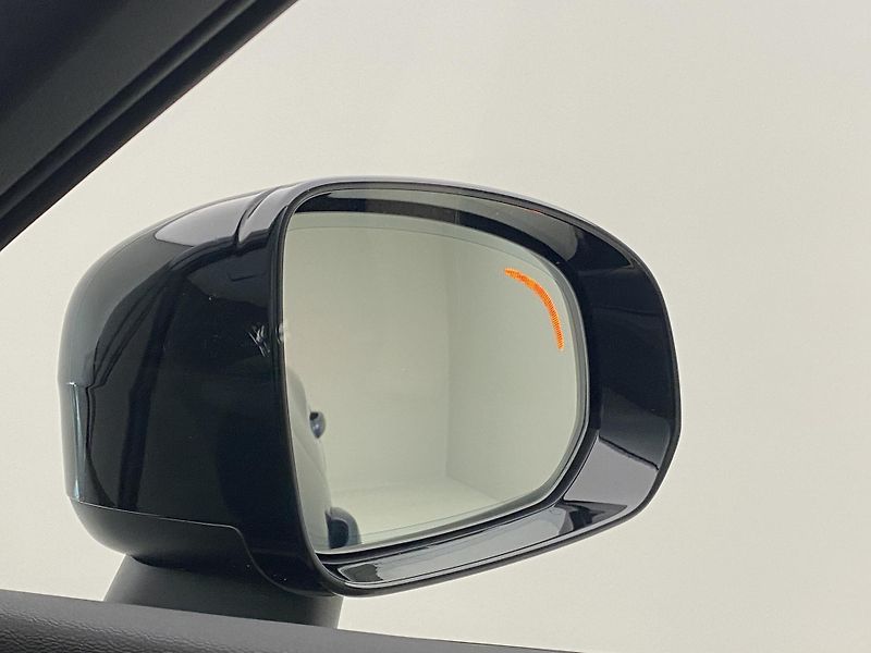 Volvo XC60 B5 AWD DARK PLUS AUT CZ - fotka 36 z 51