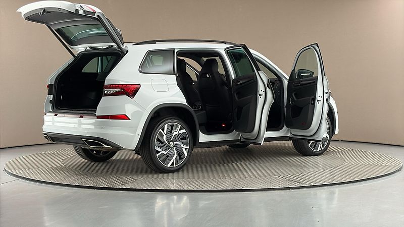 Škoda Kodiaq 2.0 TSI DSG 4x4 RS - fotka 6 z 35