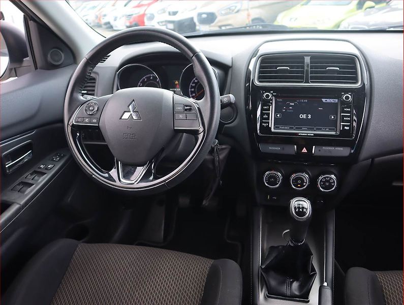 Mitsubishi ASX (2018) Elegance 1.6 MIVEC, Serv.kniha - fotka 7 z 17