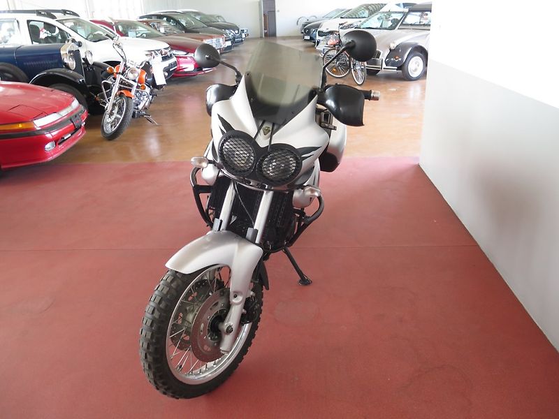 Triumph Tiger 955i (2002) - fotka 16 z 18