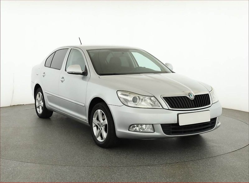 Škoda Octavia (2011) Ambition 1.6 TDI, Tempomat - fotografie inzerátu