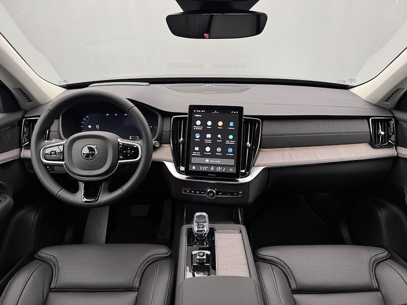 Volvo XC90 (2026) T8 AWD Plug-in BRIGHT PLUS 7m - fotka 2 z 25