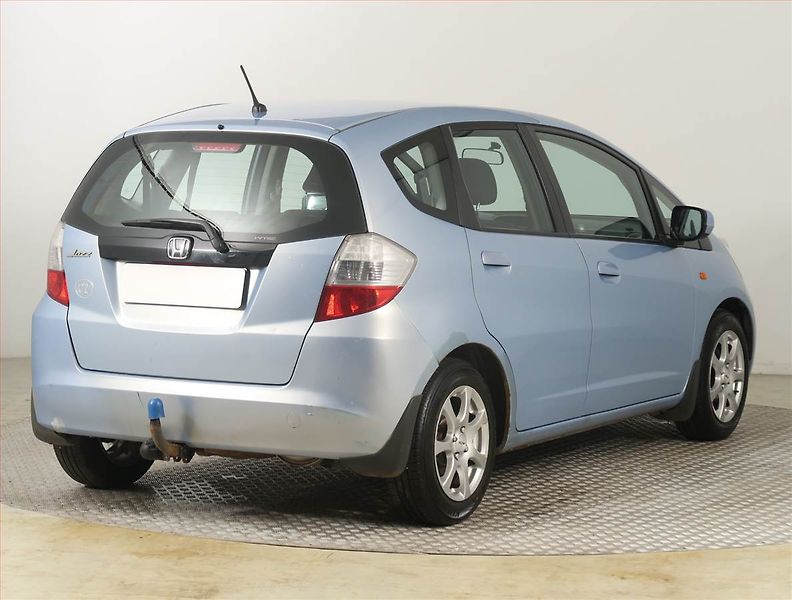 Honda Jazz (2010) 1.2 i-VTEC, nová STK, Tažné - fotka 5 z 15