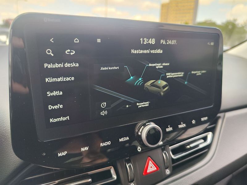 Hyundai i30 1.5 T-GDI/117kW Smart Navi - fotka 17 z 34