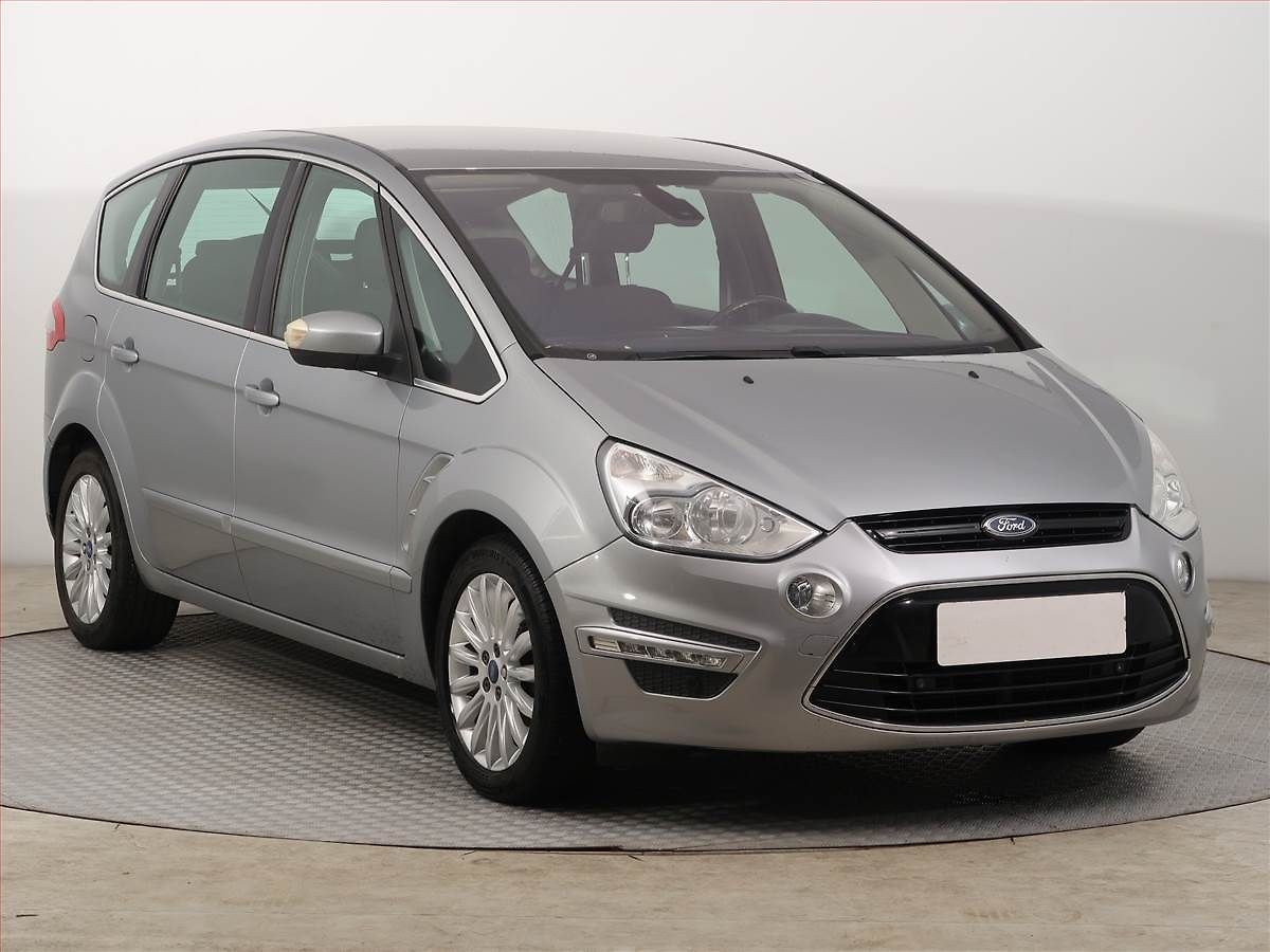 Ford S-MAX 2.0 TDCi, 7 míst, po STK