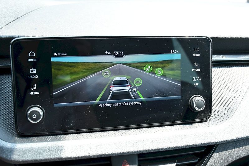 Škoda Kamiq (2025) Selection 1.0 TSI 85 kW - fotka 11 z 27