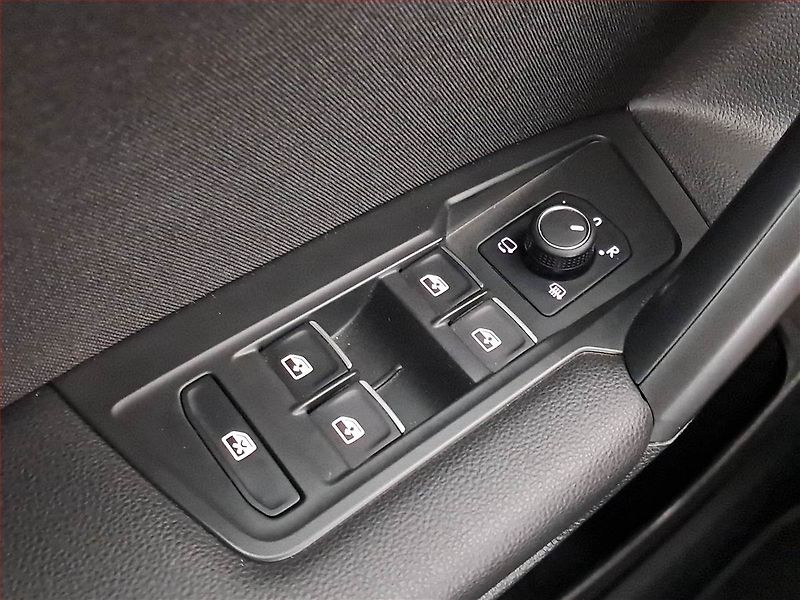 Volkswagen Tiguan Allspace (2023) Life 1.5 TSI - fotka 18 z 19