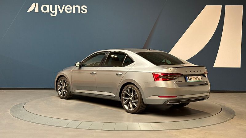Škoda Superb 2.0 TDI 110kW SportLine - fotka 3 z 15