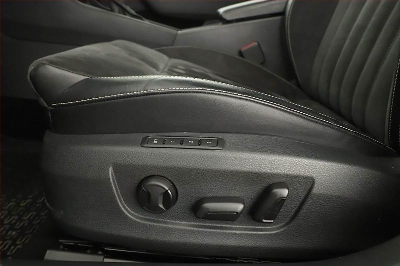 Škoda Superb (2022) Style 2.0 TDI - fotka 18 z 20