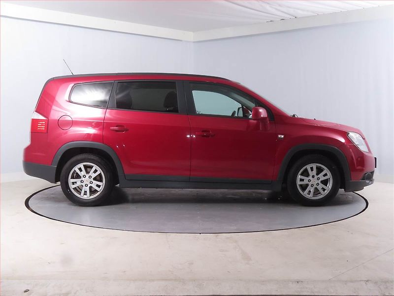 Chevrolet Orlando (2013) 1.4 T, 7 míst - fotka 6 z 18
