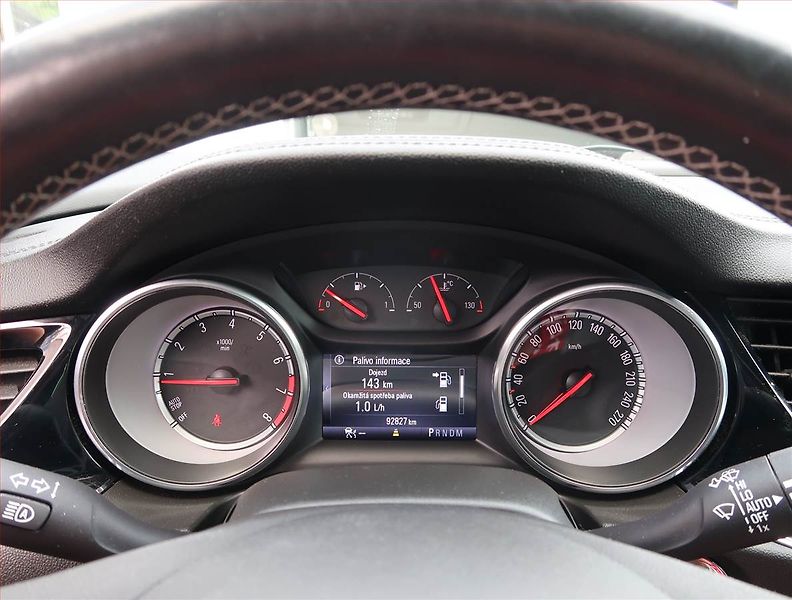 Opel Insignia (2018) Exclusive 1.5 Turbo, Automat - fotka 11 z 23