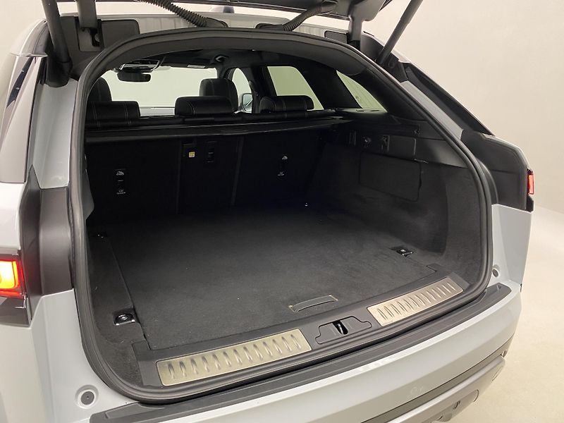 Land Rover Range Rover Velar D200 SE AWD AUT  - fotka 6 z 47