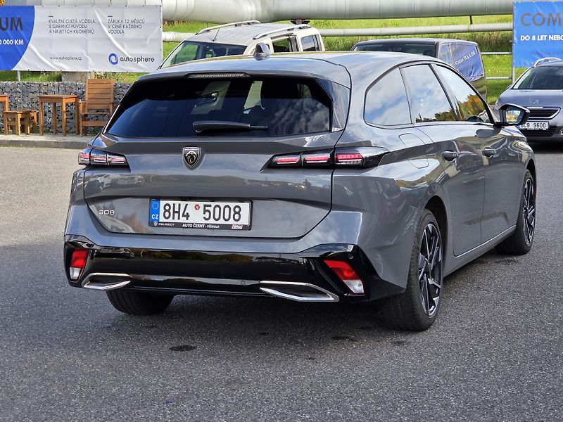 Peugeot 308 (2024) SW 1.2PT 130 ALLURE EAT8 - fotka 5 z 29
